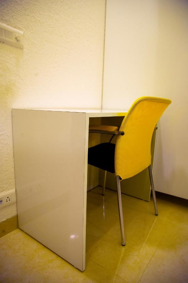 Lime Tree Luxury Studio - Service Apartment Near Artemis Hospital ,Gurgaon Exterior photo